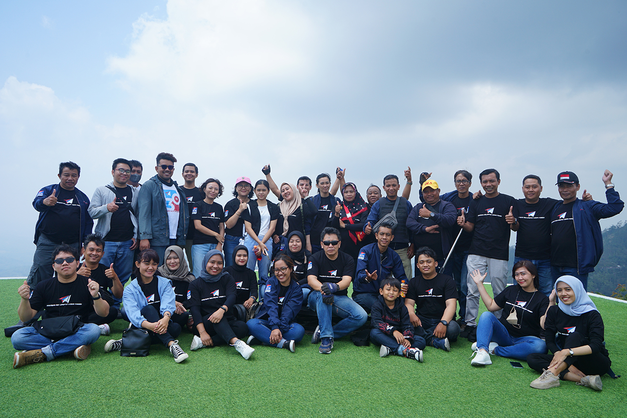 JALAN JALAN KE TUMPENG MENOREH KULONPROGO - BPR Alto Makmur